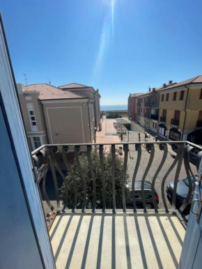 Trilocale vista mare con 2 bagni nel centro storico - Agenzia Cocal Caorle